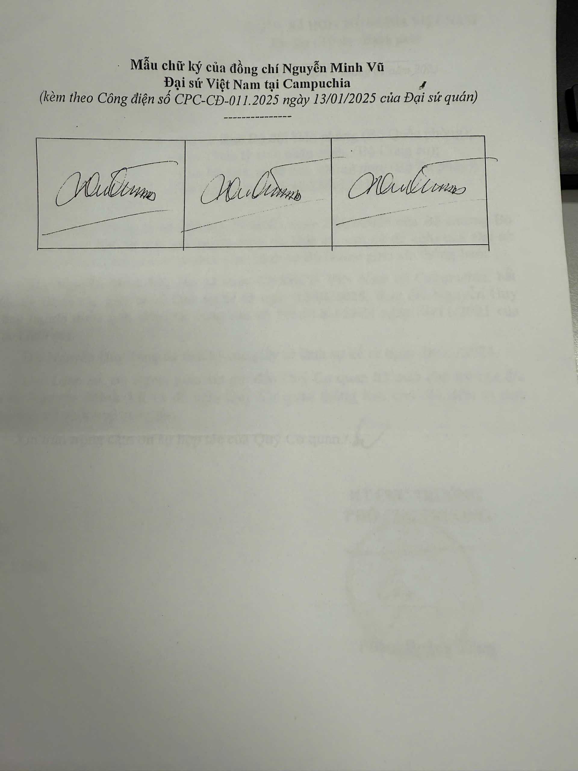Thông báo chữ ký lãnh sự của đồng chí Nguyễn Minh Vũ, Đại sứ, Đại sứ quán Việt Nam tại Camphuchia